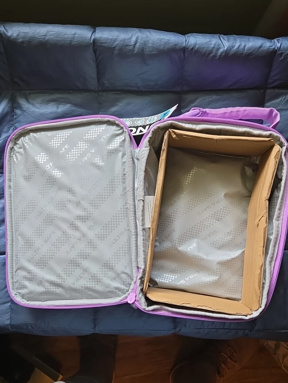 Arctic Zone Insulated Iridescent Purple Lunch Box--NWT--Microban